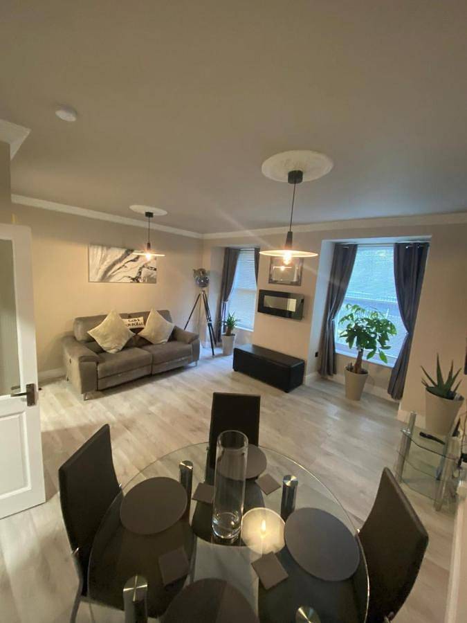 Apartamento para 3 personas, con Terraza además de Jardín y Vistas en Cork
