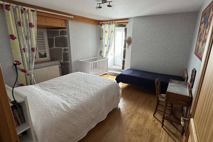 Location de vacances pour 14 personnes à La Chapelle-d'Alagnon - 3