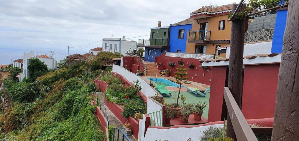 Casa rural para 3 personas, con jardín además de piscina y terraza, Se admiten mascotas en Barlovento