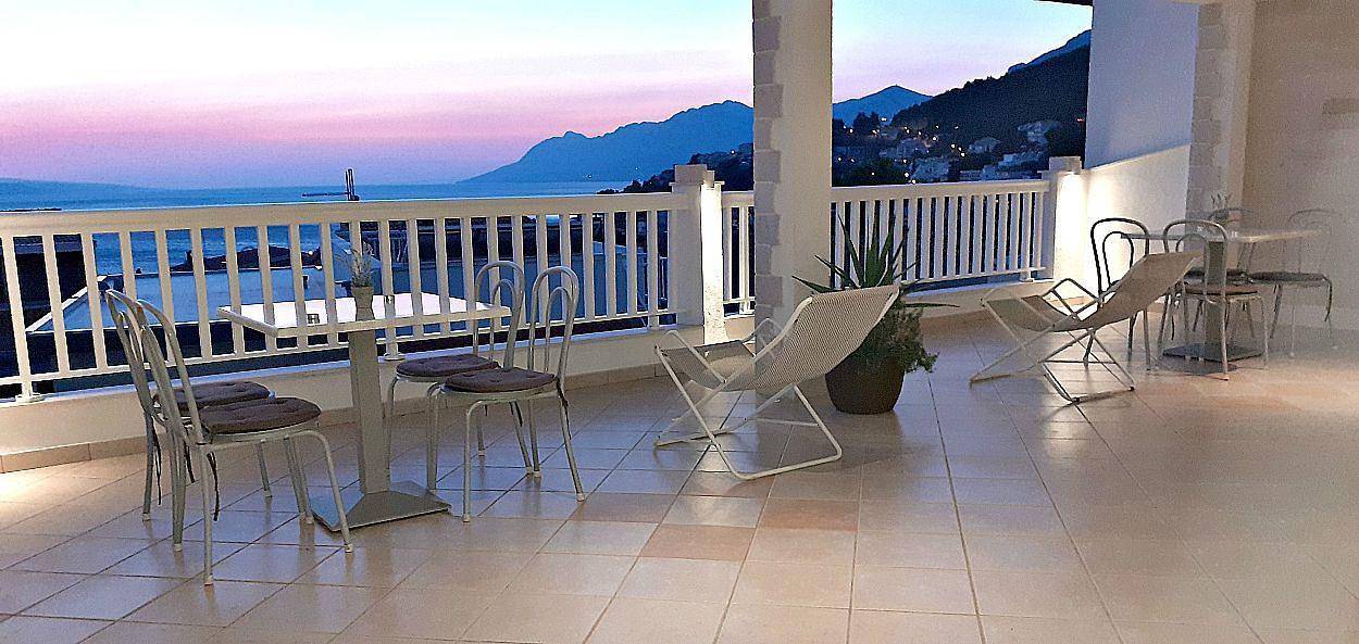 Ganze Ferienwohnung, Ferienwohnung mit Terrasse und herrlichem Ausblick in Strandnähe in Baska Voda, Makarska Riviera