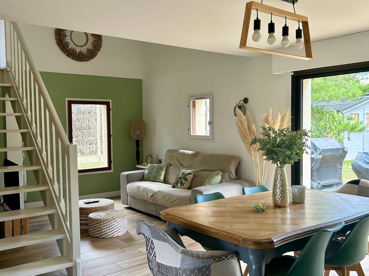 Maison Charme Proche Plage et Forêt avec Jardin, Wifi, Bbq, et Pistes Cyclables à Proximité in Saint-Jean-de-Monts, Vendée