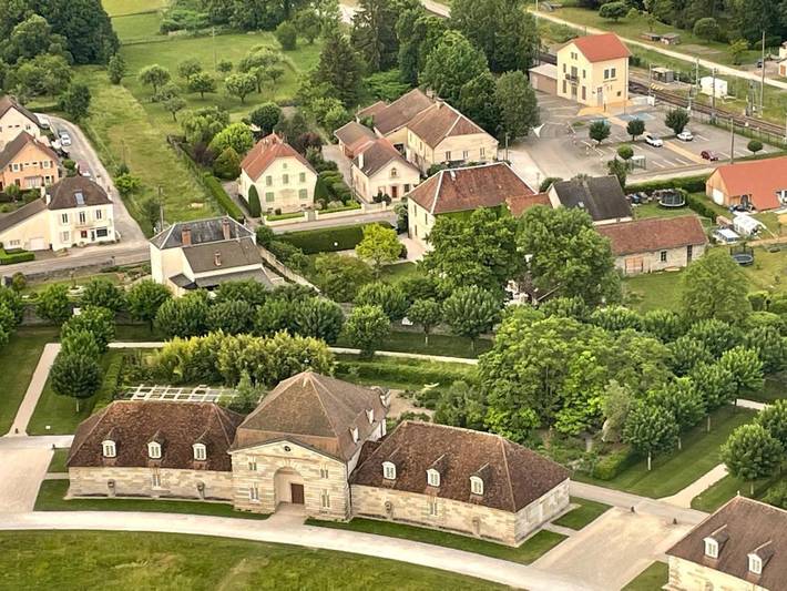 Gîte pour 2 personnes, avec vue et jardin à Arc-et-Senans - 4
