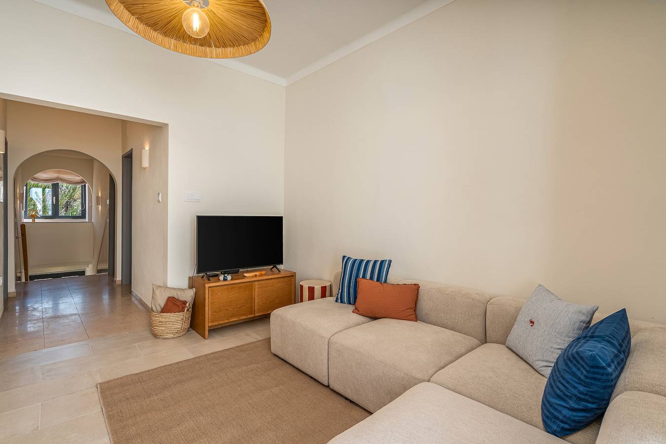 Holiday Home 'Cisterna' with Private Terrace, Wi-Fi and Air Conditioning in Ferragudo, Faro-distriktet