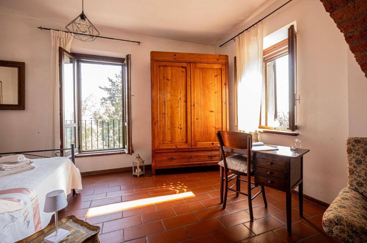 Il vecchio frantoio in Panicale, Lago Trasimeno