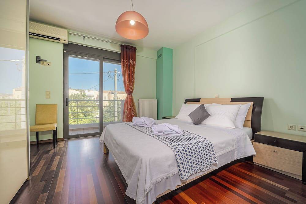 Villa Galano: Explore the Athenian Riviera in Varkiza, Vari