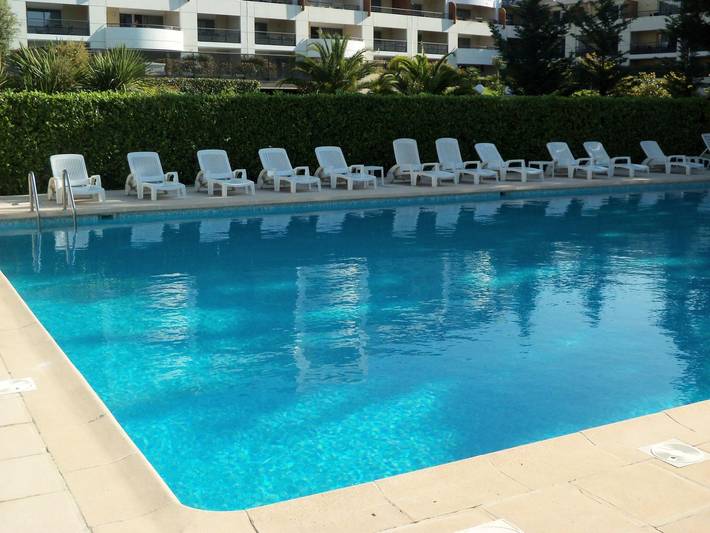 Gîte pour 4 personnes, avec Balcon ainsi que Jardin et Piscine dans Port du Cros de cagnes
