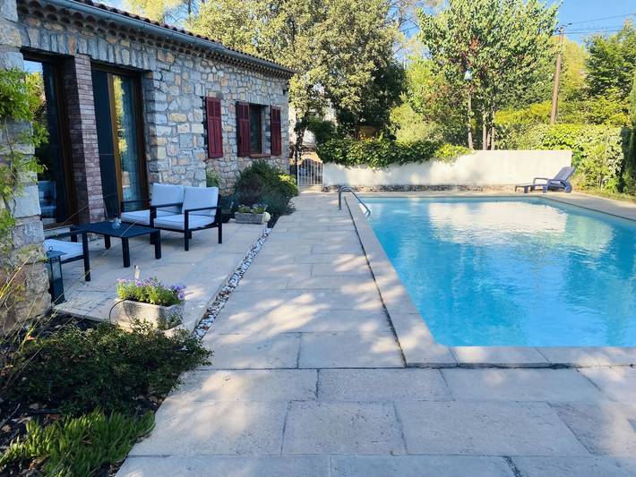 Location de vacances pour 6 personnes, avec piscine et terrasse à Trans-en-Provence - 4