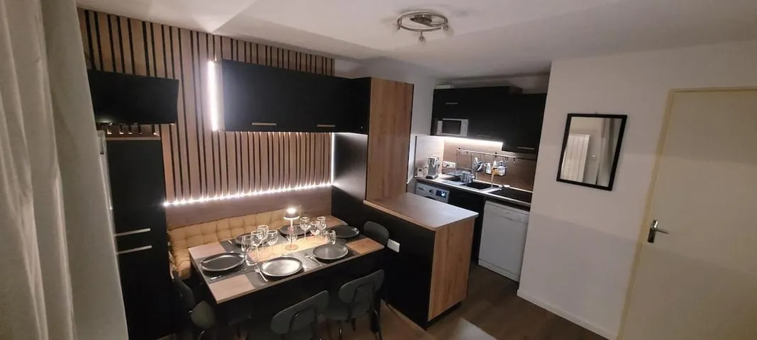 Holiday apartment for 6 people, with balcony - 1