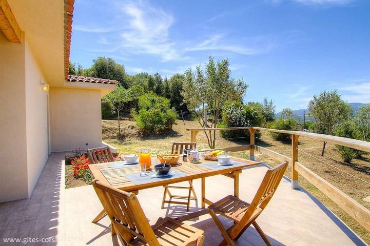 Villa per 4 persone, con giardino e balcone - 1