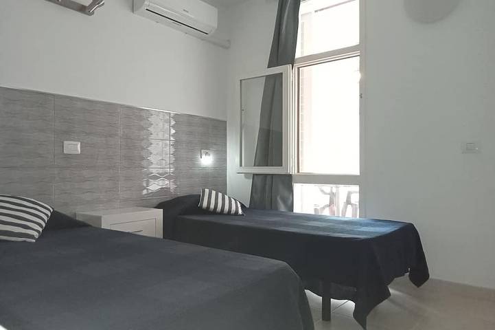 Entire apartment, Apartment Comfort, Private Pool, Air Condition in Playa de LA BALLENA (Arona), Arona