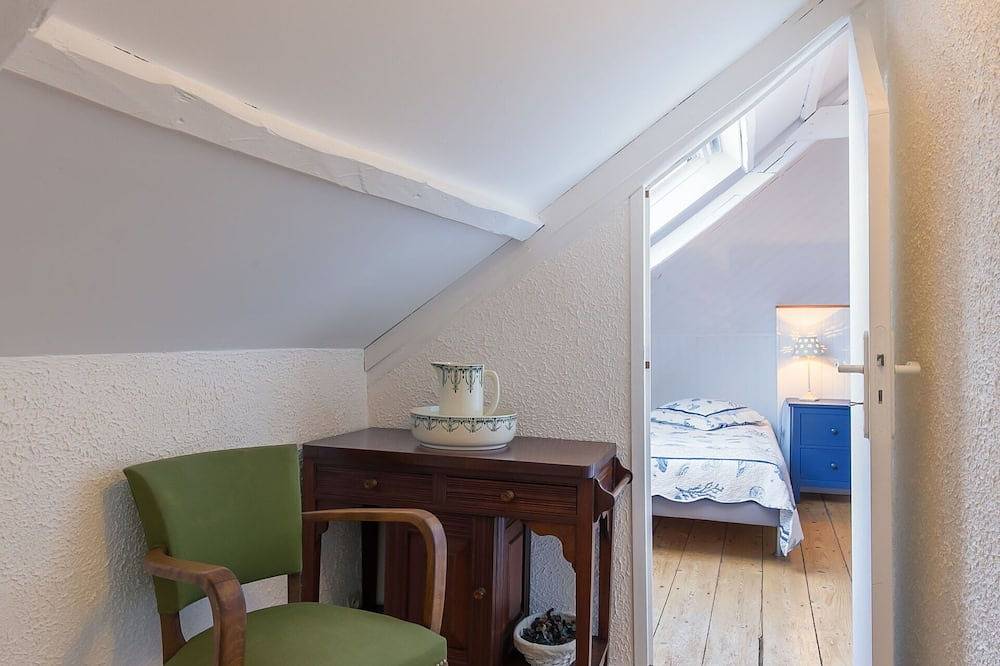 Preciosa casa de vacaciones privada para 6 personas con Wifi, Tv, patio y mascotas permitida in Portsall, Ploudalmézeau