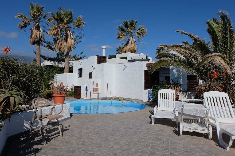 Preciosa casa con vistas al mar, piscina y gran terraza para 4 pers. in Porís de Abona, Tenerife Sur