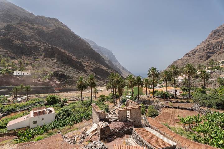 Apartamento entero, Apartamento 'Apartamento Nayara C' con vistas al mar, terraza compartida y Wi-Fi in Los Granados, Valle Gran Rey