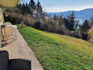 Ferienwohnung für 2 Personen, mit Garten und Seeblick sowie Balkon in Öhningen
