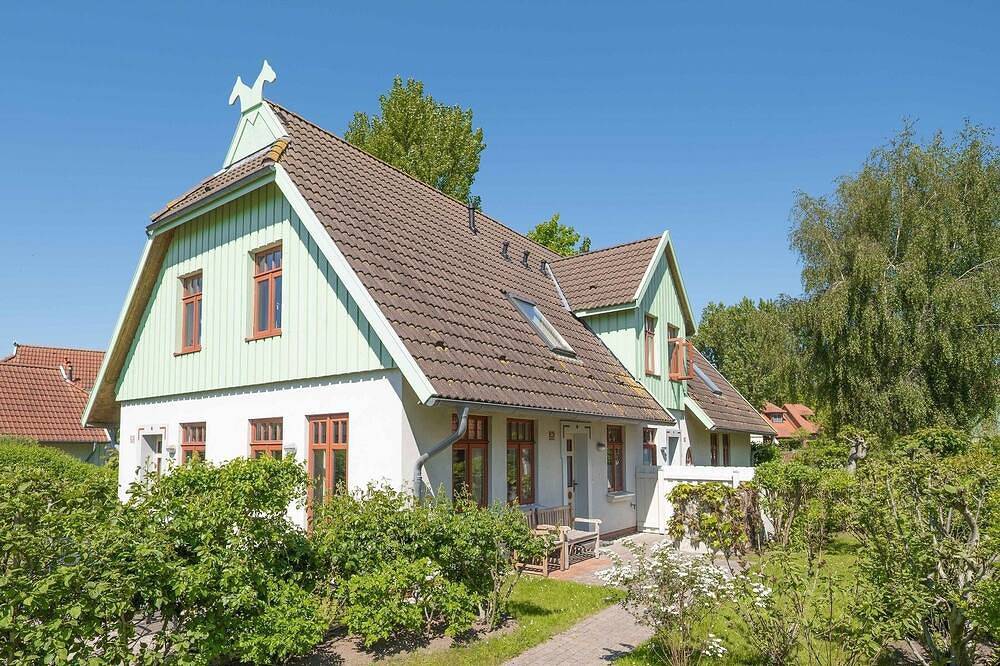 Reiheneckhaus Sanddornhof 2c im Ostseebad Wustrow in Wustrow, Fischland