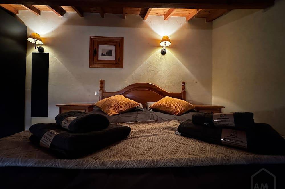 Dúplex en mitad de la naturaleza, ideal para parejas. in El Barraco, Valle del Alberche