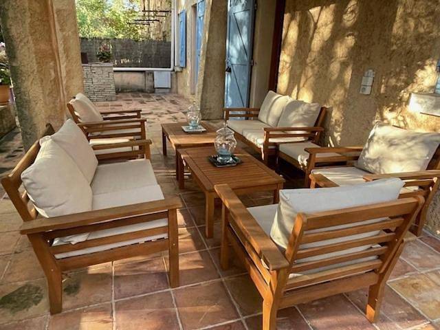 Gîte pour 2 personnes, avec terrasse et piscine à Châteauneuf-le-Rouge - 4