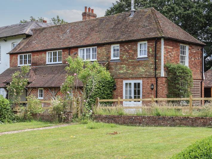 Mountfield Farm Cottage in Warehorne, Ashford region