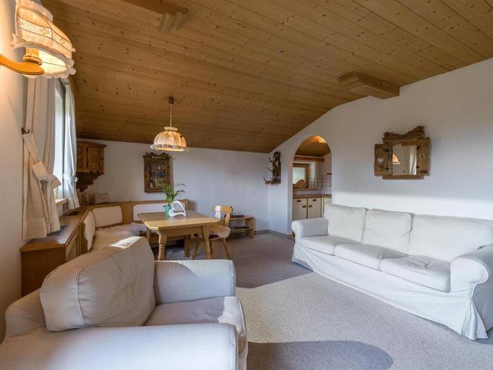 Ferienwohnung für 4 Personen, mit Balkon und Terrasse sowie Garten