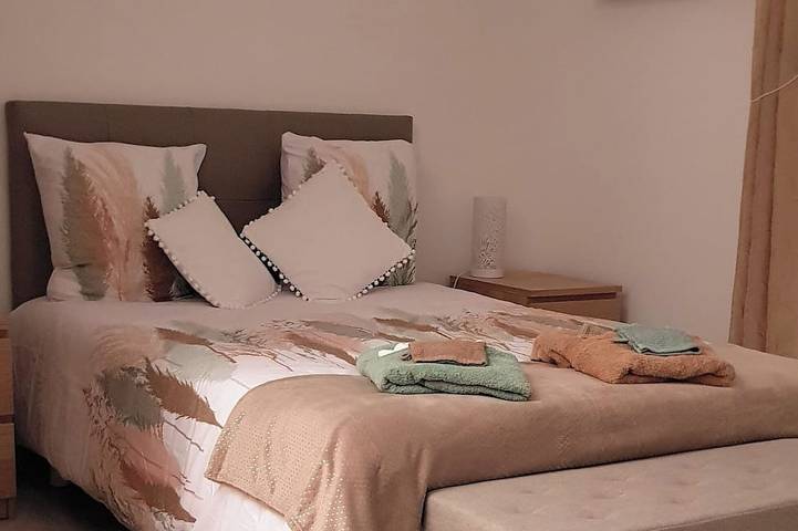 Location de vacances pour 3 personnes, avec jacuzzi ainsi que terrasse et jardin à Blaru - 2