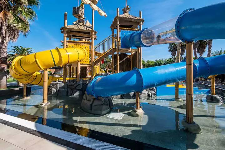 Camping für 4 Personen, mit Terrasse und Pool in Katalonien - 3