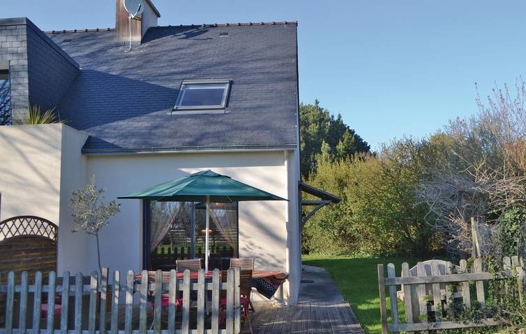 Location de vacances pour 4 personnes, avec terrasse et piscine à Plomeur - 2