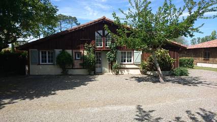 Gîte pour 6 personnes, avec jardin, animaux acceptés dans Lac de Léon