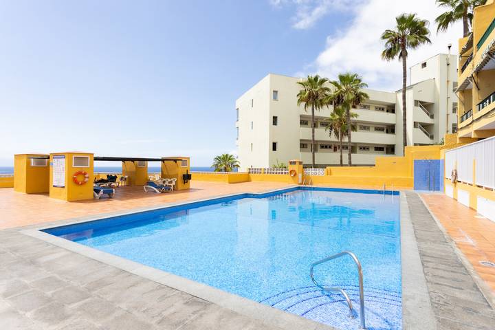 Apartamento para 4 personas, con Balcón además de Terraza y Piscina en La Arena