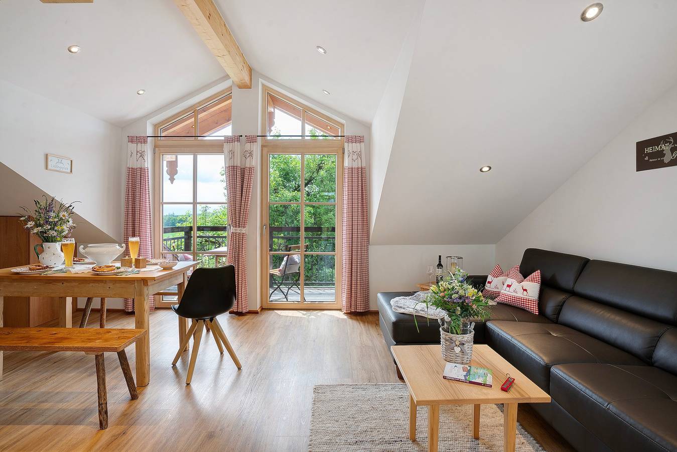 Entire apartment, Apartment 'Neubau - Freundliche' with Mountain View, Shared Garden and Wi-Fi in Höslwang, Chiemsee