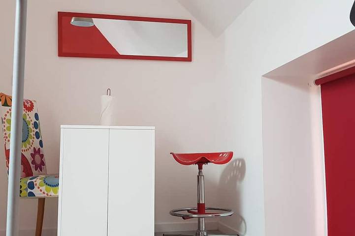 Location de vacances pour 2 personnes, avec terrasse ainsi que piscine et jardin à Mignaloux-Beauvoir - 2