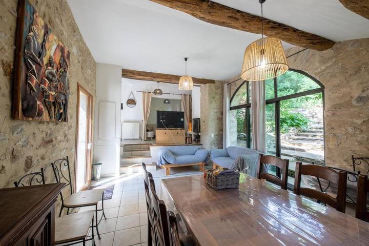 Location de vacances pour 16 personnes, avec sauna ainsi que vue et jardin à Olargues - 2