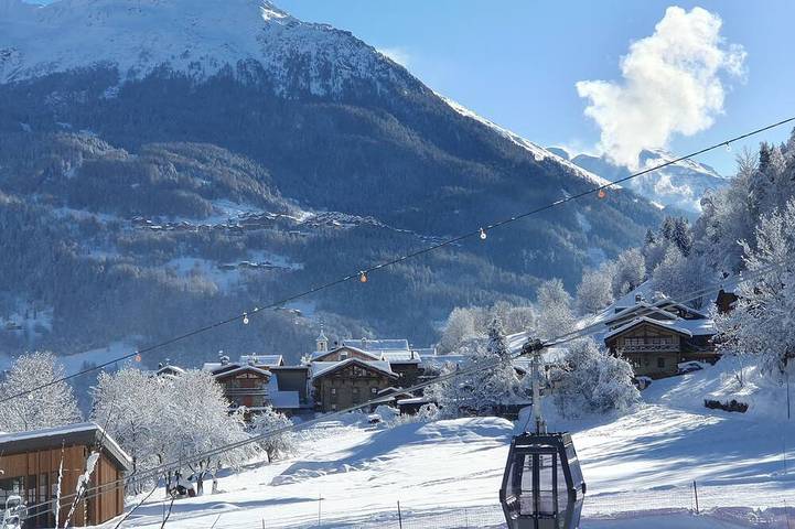 Chalet pour 10 personnes, avec jacuzzi ainsi que sauna et balcon