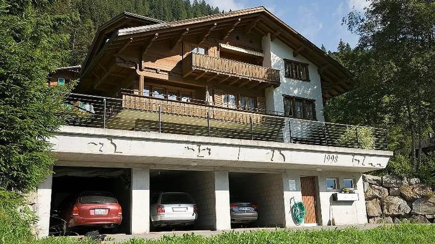 Hütte für 4 Personen, mit Balkon in Adelboden