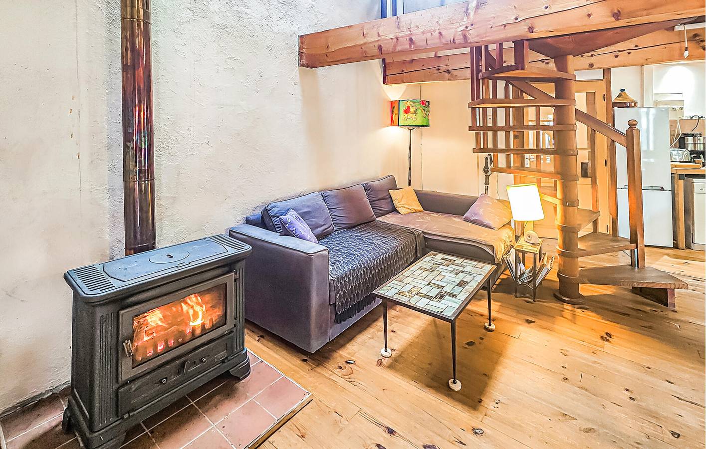 Gemütliche Wohnung in Aulos - Parkplatz, Waschmaschine & Stadtzentrum in der Nähe in Les Cabannes, Ariège