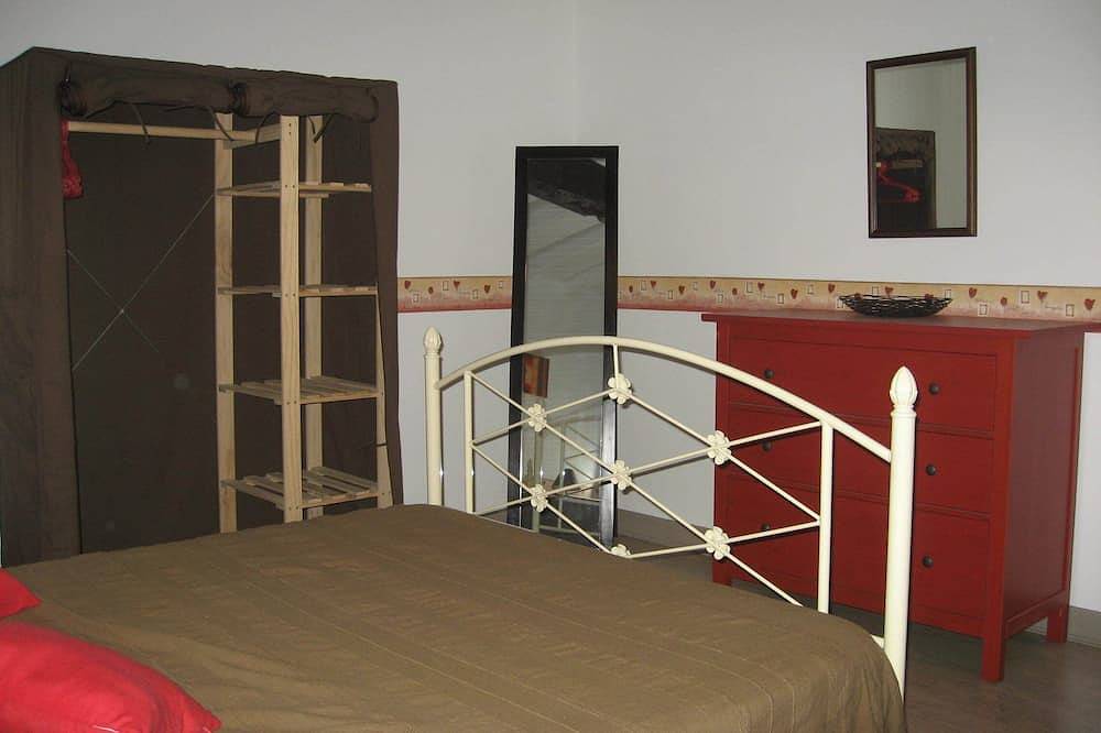 Joli gîte 5 Places Avec Piscine à Plieux (Gers, Gascogne) in Plieux, Gers
