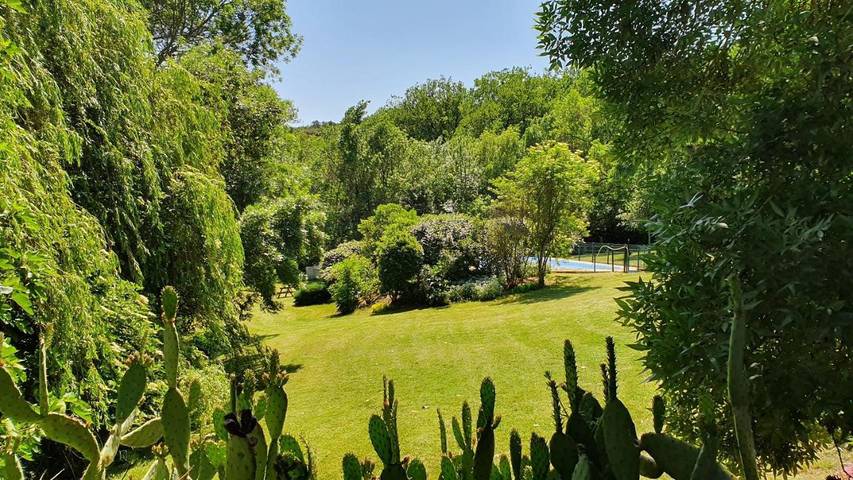 Location de vacances pour 6 personnes, avec vue et piscine ainsi que jardin et balcon, adapté aux familles à Cenne-Monestiés - 3