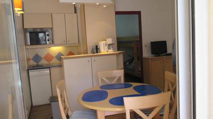 Gîte pour 4 personnes, avec terrasse et vue dans Plage Beau Rivage Saint Raphael