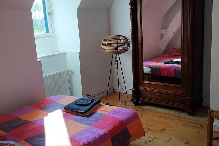 Location de vacances pour 8 personnes, avec jacuzzi ainsi que jardin et terrasse à Roz-Landrieux - 2