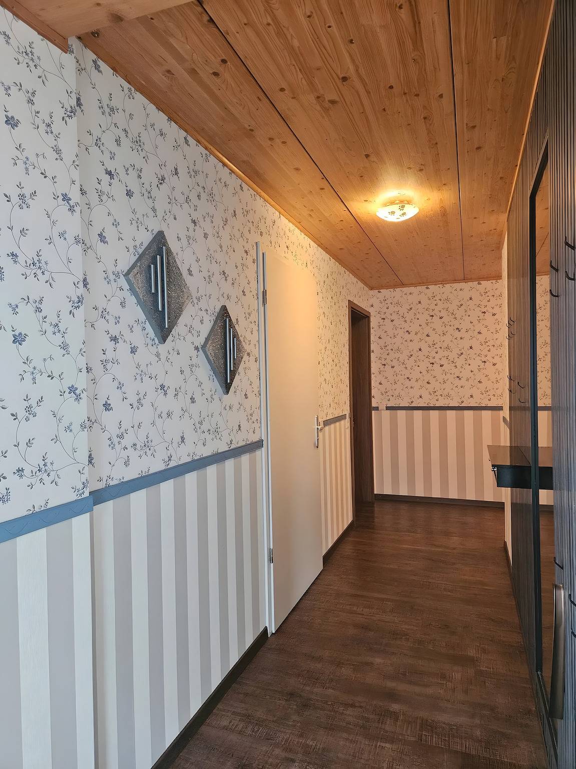 Geheel appartement, Vakantiewoning 'Haus Luise' met bergzicht, gemeenschappelijk terras en wifi in Olsberg, Hochsauerlandkreis