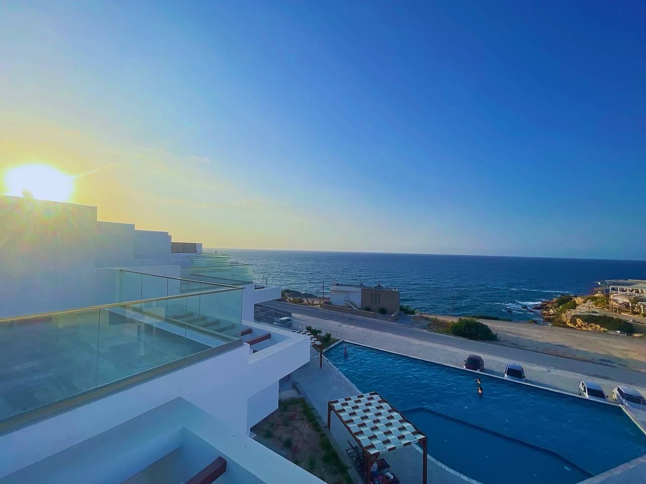 Ganze Wohnung, "Azure Pearl" Meerblick-Loft mit Dachterrasse & Pool“ in Nordzypern