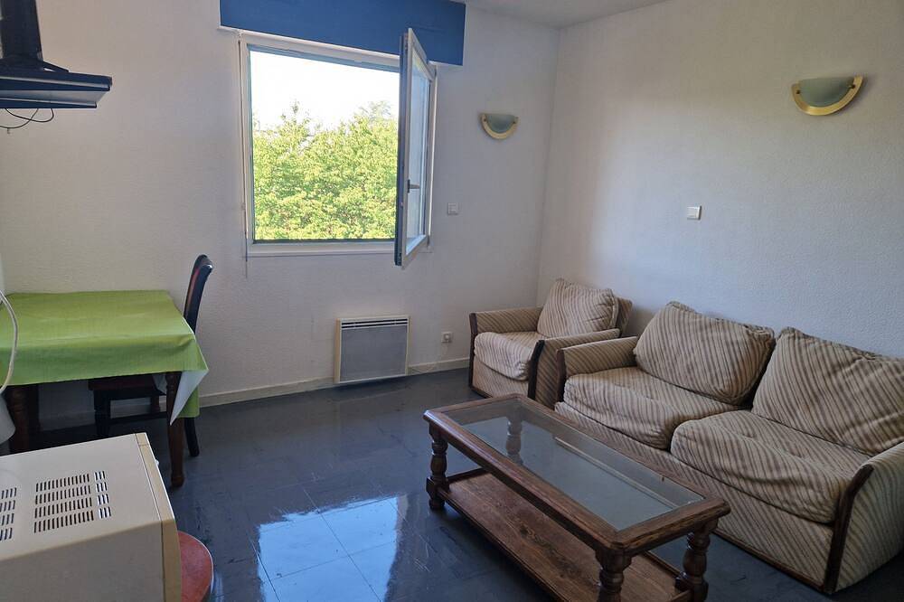 Entire apartment, Studio gare de Dole jura in Dole, Jura