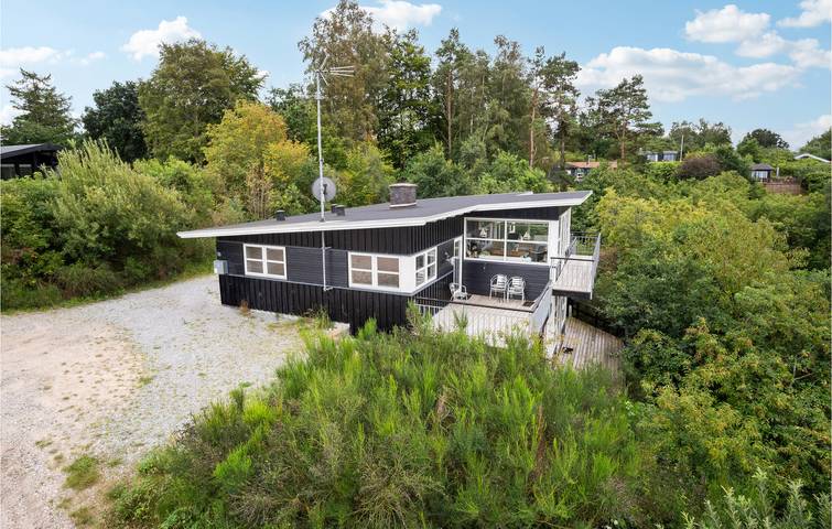 Ferienhaus für 10 Personen, mit Sauna und Terrasse sowie Whirlpool in Bønnerup Strand