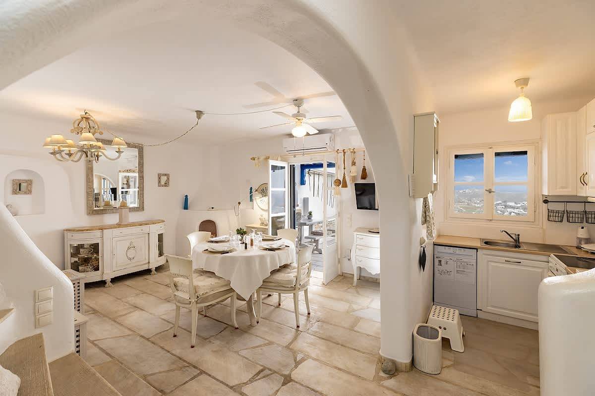 Mykonos Psarou Place, Seaview with Private Jacuzzi in Mykonos
