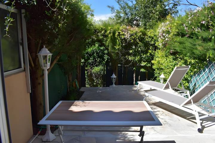 Location de vacances pour 2 personnes dans Cap d’Antibes