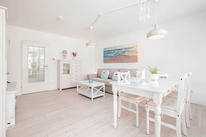 Ganze Ferienwohnung, Nennas Nest in Scharbeutz, Ostholstein