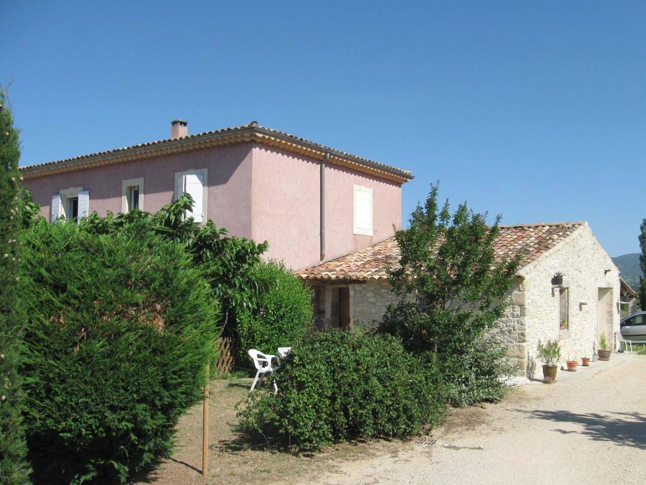 Appartement entier, La Bastide des Raisins in Apt, Parc naturel régional du Luberon