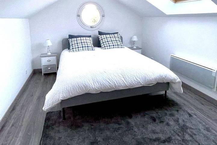 Maison Cosy 600 m de la plage, # Draps, ménage,serviettes toilette inclus. in Agon-Coutainville, Région de Coutances