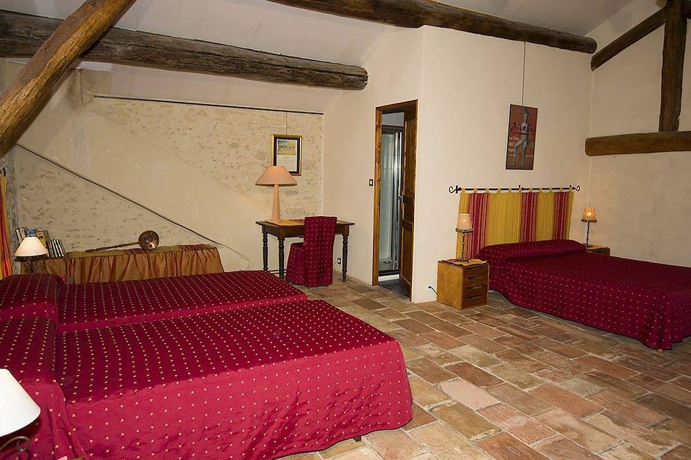 Authentische Provence: Mas Lou Geneste mit Pool in Bollène, Vaucluse