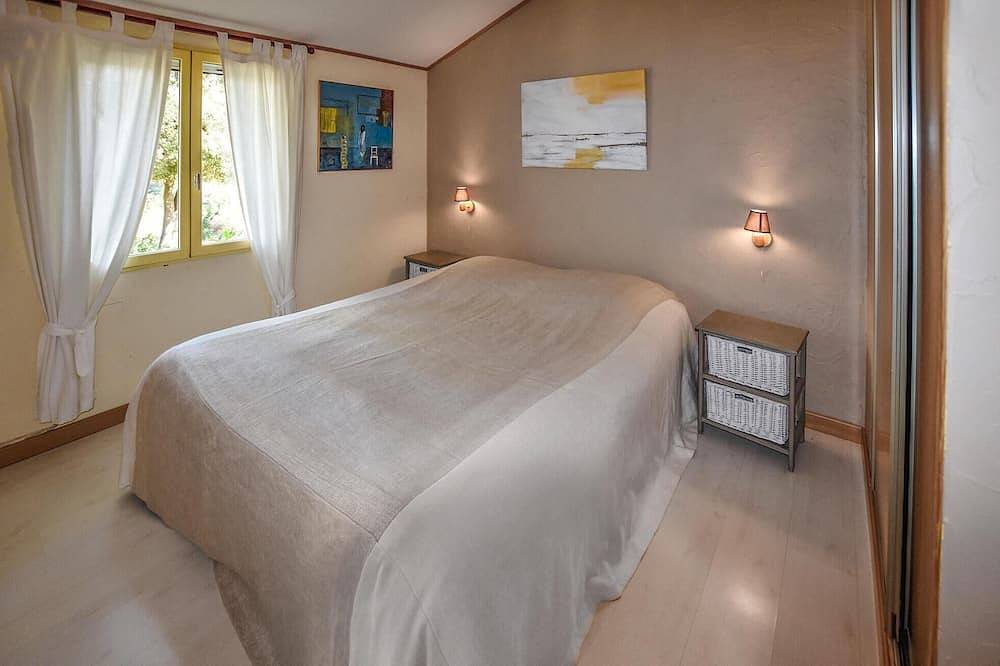 Superbe maison de 4 chambres à. in Mondragon, Vaucluse