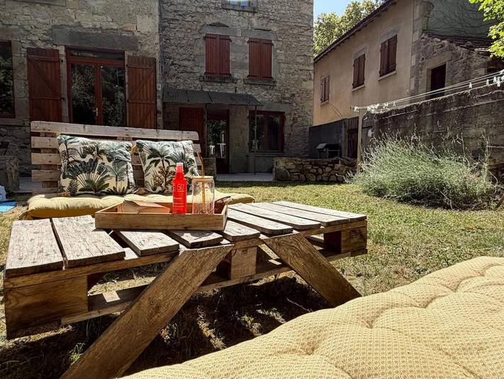 Location de vacances pour 4 personnes, avec Jardin et Piscine dans Plauzat